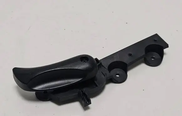 BMW 5 E60 E61 Engine bonnet (hood) release handle 9143458 7008933 22339910G
