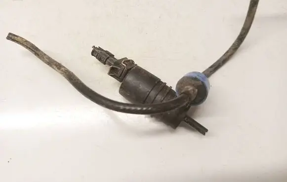 Opel Astra G Windscreen/windshield washer pump 1009550005