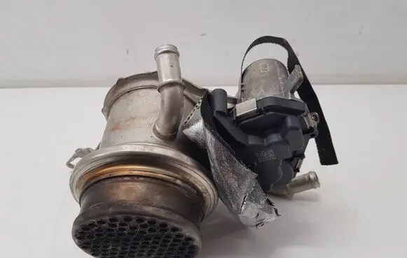 Volkswagen PASSAT B8 EGR valve cooler 05L131501C 05L971461A 05L131512D