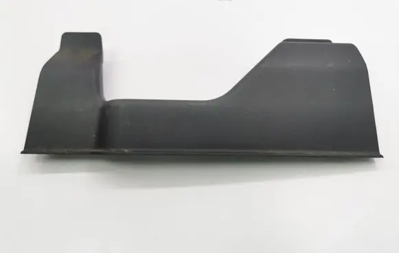 Mitsubishi Outlander (B) pillar trim (bottom) 7211A069