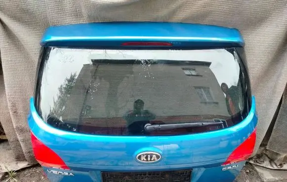 KIA Venga Tailgate/trunk/boot lid 