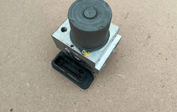 Mercedes-Benz S W222 ABS Pump A2224314512