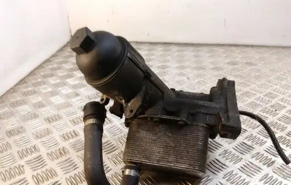 BMW X5 E53 Oil filter mounting bracket