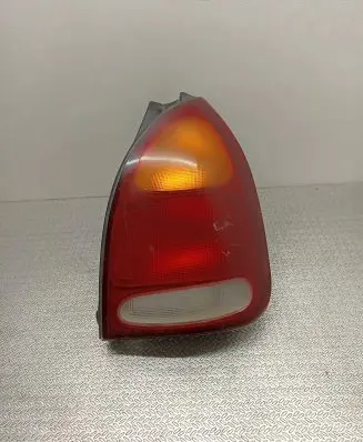 Hyundai Lantra II Rear/tail lights R92402296