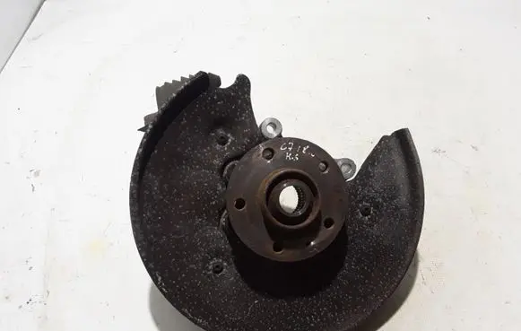 Audi A6 S6 C7 4G Rear wheel hub 8R0505431F