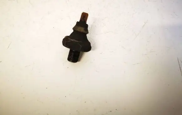 Audi 80 90 B3 Coolant temperature sensor 056919081 056919081E
