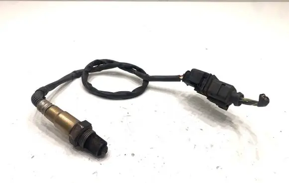 Volkswagen PASSAT B7 Lambda probe sensor 03L906262B