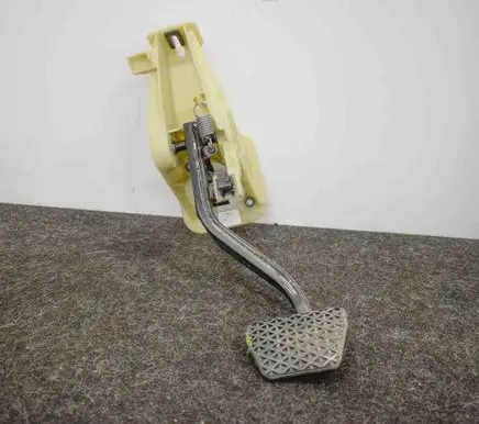 BMW X3 F25 Brake pedal 6787363