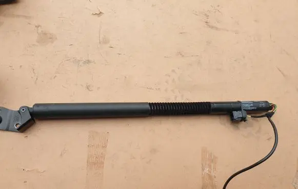 Audi A7 S7 4G Tailgate/trunk strut/damper 4G8827852F