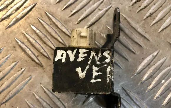Toyota Avensis Verso Airbag deployment crash/impact sensor 89173 44141