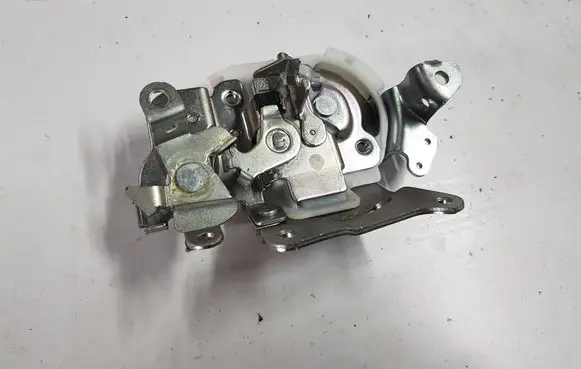 Dacia Dokker Rear door lock 