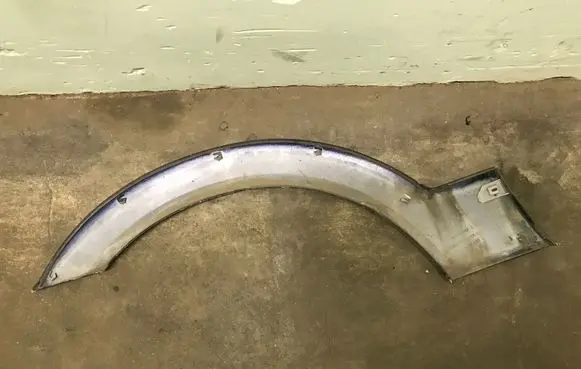 Mitsubishi Pajero Rear arch trim MR478745