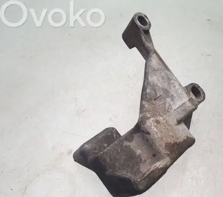 Audi 80 90 B3 Power steering pump mounting bracket 026145531D