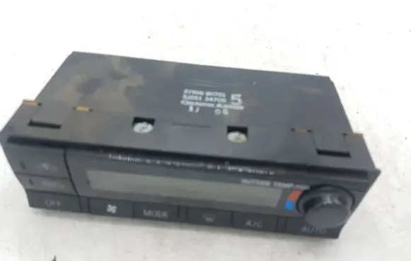 Nissan X-Trail T30 Climate control unit 275008H701 3J05134700