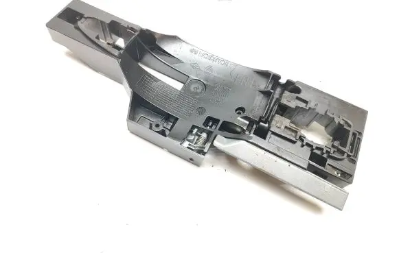 Rear door exterior handle/bracket