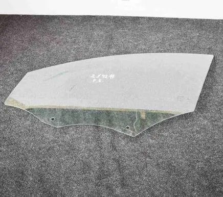Volvo V40 Front door window glass four-door 43R00049