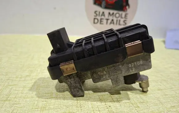 BMW 1 E82 E88 Turbine electric control actuator 781751 6NW009660 G004