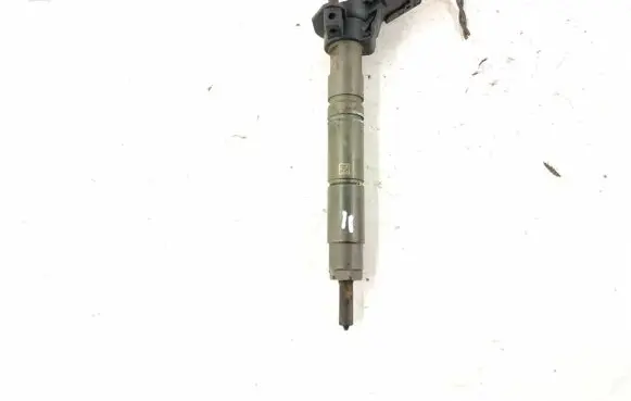 Mercedes-Benz E W211 Fuel injector 6420700587 6420701987