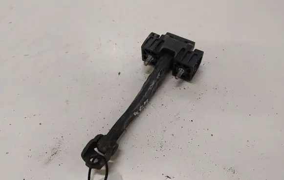 Opel Astra H Front door check strap stopper
