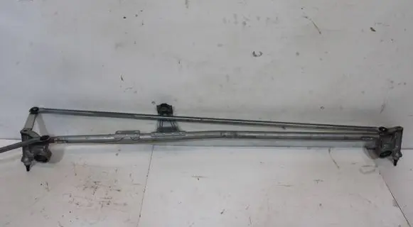 Opel Zafira B Front wiper linkage 