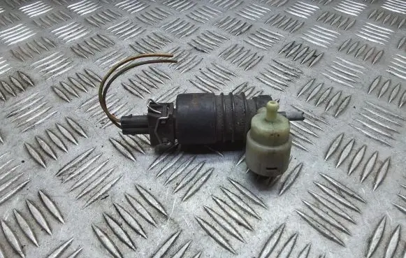 Volkswagen Transporter - Caravelle T4 Windscreen/windshield washer pump