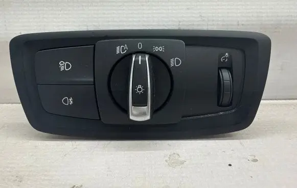 BMW X2 F39 Light switch 9877892 05496762140L 18347910