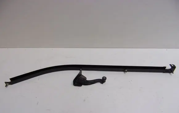 Chrysler Pacifica Sliding door lower roller guide/hinge 123ACM100