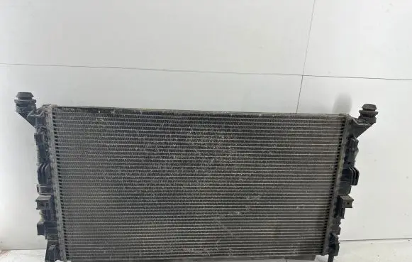 Volvo V50 Coolant radiator 3M5H8005TJ 01MAR200413 32V18169D