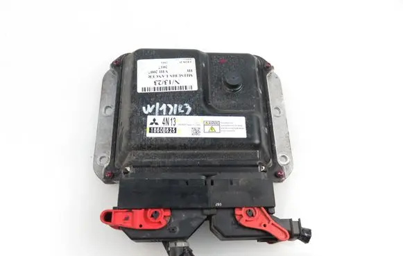 Mitsubishi Lancer VIII Engine control unit/module 2757000813 1860B625