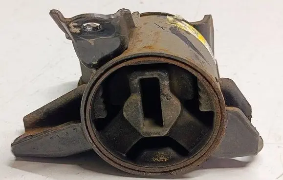 Hyundai ix35 Engine mounting bracket XA1F584