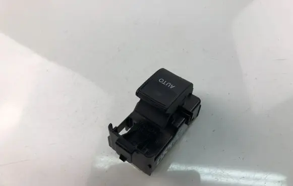 Toyota Auris 150 Electric window control switch 192801
