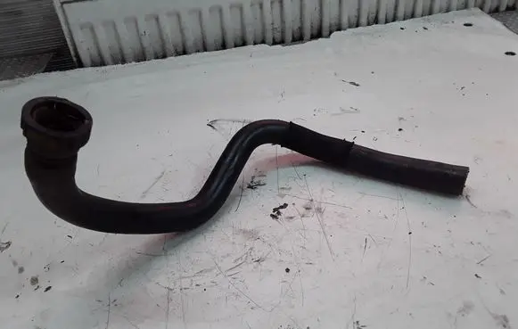 Renault Megane II Breather/breather pipe/hose 8200186227B