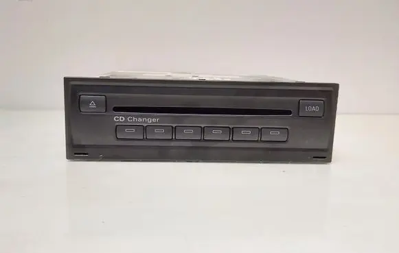 Audi A6 S6 C6 4F CD/DVD changer 4E0035111A 4E0910111F