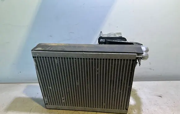 Citroen C4 X Other air conditioning (A/C) parts 7015011028