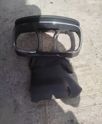 GMC Terrain Steering wheel trim 15949318 81250647 0890495