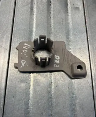 BMW 1 F20 F21 Rear parking sensor holder (PDC) 8061315 10833610 383600831
