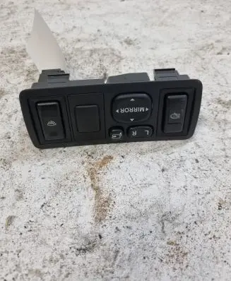 Toyota Avensis T250 Wing mirror switch 183575 156762 2903