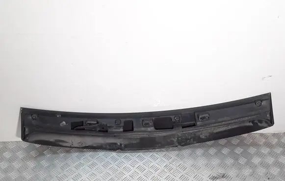 Ford Focus Rear window tailgate spoiler 4m51a44210ak