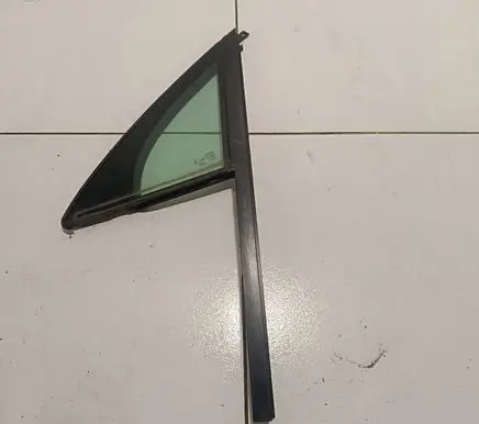 Volkswagen Touareg II Front door vent window glass four-door DOT609AS2M5 A038482 43R004344