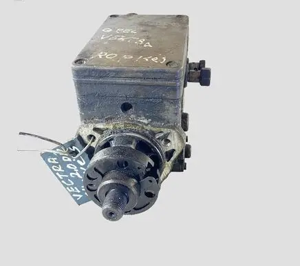 Opel Vectra B Fuel injection high pressure pump 0470504002 90501098004