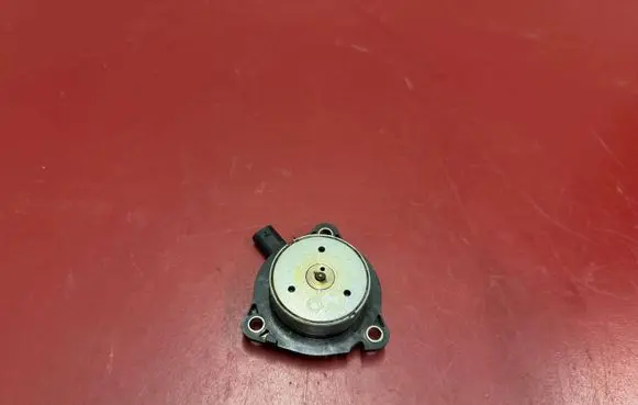 Chrysler Pacifica Camshaft pulley/ VANOS 05048045AB