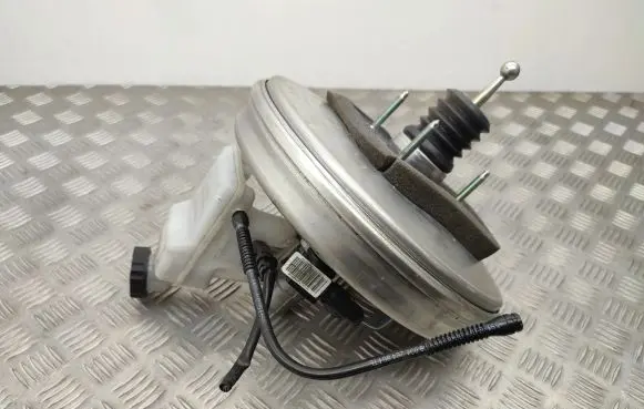 Opel Grandland X Brake booster 9807687080