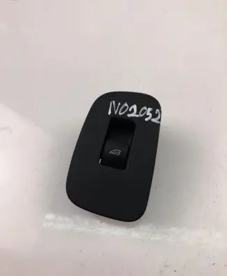 Volvo XC60 Electric window control switch 31433408