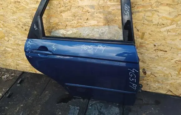 KIA Cerato Rear door