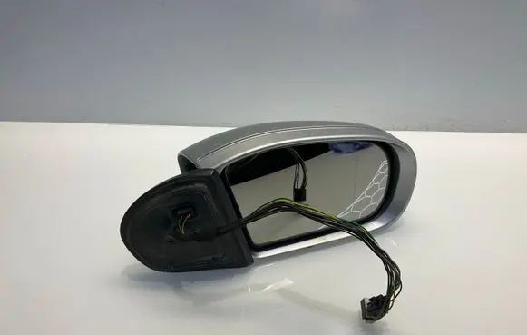 Mercedes-Benz E W211 Front door electric wing mirror