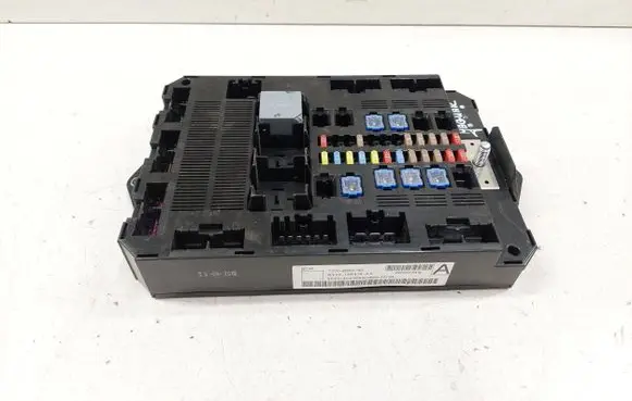 Jaguar XF Fuse module BX2314B476AA 7370030730