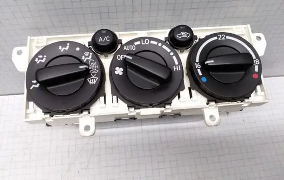 Toyota Avensis T220 Climate control unit 5590005091 MB1465700540