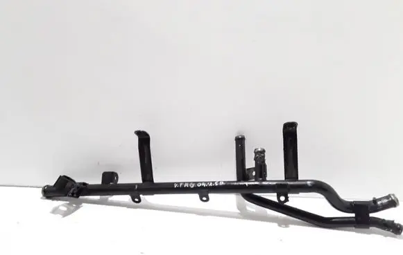 Volkswagen Touareg I Engine coolant pipe/hose
