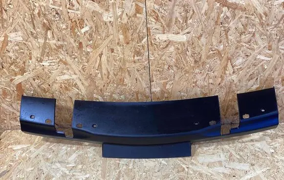 Porsche Panamera (971) Tailgate/trunk spoiler 971827257a