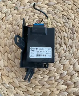 Volkswagen Touran II Auxiliary heating control unit/module 7N0963513B 9019510C 0401132481